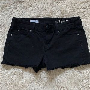 Gap shorts